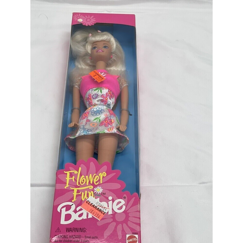 Barbie Mattel  1996 Flower Fun  Doll In The Box #16063 Vintage